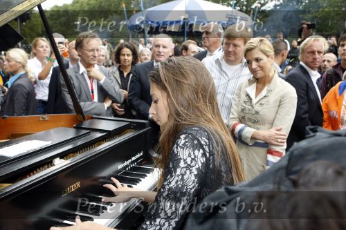 New York 12 september 2009
Prins Willem Alexander en prinses Maxima in New York voor NYC 400.
Vandaag bezochten ze Governors Island en de parade. iris Hond
Peter Smulders bv
