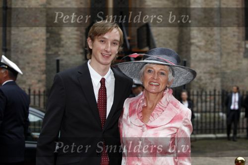 Den Haag 15 september 2009
Prinsjesdag op het binnenhof met alle hoedjes. Jacqueline Cramer met zoon
Peter Smulders bv
