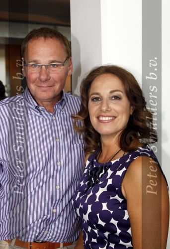 Bussim, 24 Augustus 2009
\'t Spant Perspresentatie RTL Winetrseizoen 2009/2010
Jan de Hoop samen met Margreet Spijker
Foto Peter Smulders