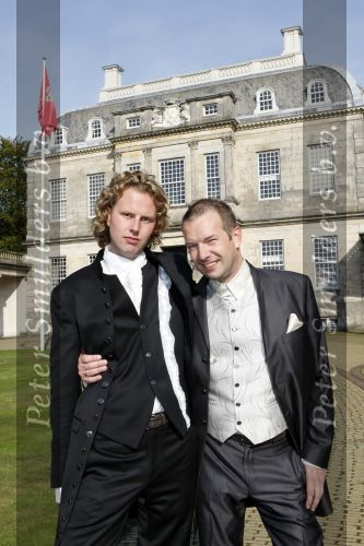 Eefde 18 september 2009
Jeroen Kijk in de Vegte trouwt met zijn vriend Philip op kasteel Voorst.
Peter Smulders bv