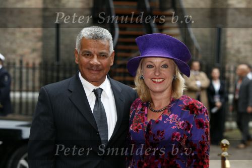 Den Haag 15 september 2009
Prinsjesdag op het binnenhof met alle hoedjes. Jet Bussemaker met man
Peter Smulders bv