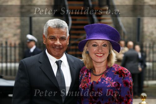 Den Haag 15 september 2009
Prinsjesdag op het binnenhof met alle hoedjes. Jet Bussemaker met man
Peter Smulders bv