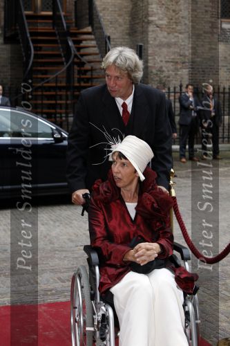 Den Haag 15 september 2009
Prinsjesdag op het binnenhof met alle hoedjes. Jetta Klijnsma met ....
Peter Smulders bv