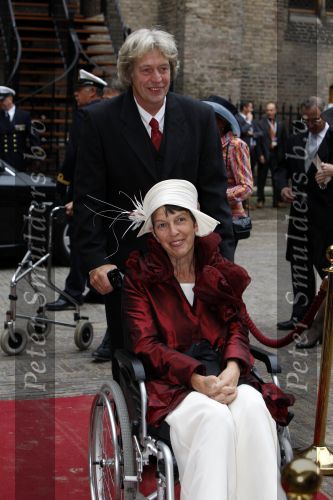 Den Haag 15 september 2009
Prinsjesdag op het binnenhof met alle hoedjes. Jetta Klijnsma met ....
Peter Smulders bv