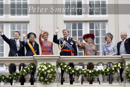 Den Haag 15 september 2009
Prinsjesdag op het binnenhof en de balkonscene op paleis Noordeinde met Koningin Beatrix Prinses Maxima Prins Willem Alexander Prins Constantijn Prinses Laurentien Prinses Margriet en Pieter v Vollenhoven
Peter Smulders bv