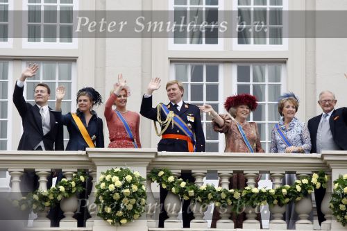 Den Haag 15 september 2009
Prinsjesdag op het binnenhof en de balkonscene op paleis Noordeinde met Koningin Beatrix Prinses Maxima Prins Willem Alexander Prins Constantijn Prinses Laurentien Prinses Margriet en Pieter v Vollenhoven
Peter Smulders bv