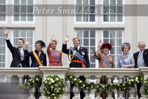 Den Haag 15 september 2009
Prinsjesdag op het binnenhof en de balkonscene op paleis Noordeinde met Koningin Beatrix Prinses Maxima Prins Willem Alexander Prins Constantijn Prinses Laurentien Prinses Margriet en Pieter v Vollenhoven
Peter Smulders bv