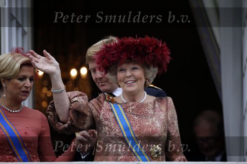 Den Haag 15 september 2009
Prinsjesdag op het binnenhof en de balkonscene op paleis Noordeinde met Koningin Beatrix Prinses Maxima Prins Willem Alexander Prins Constantijn Prinses Laurentien Prinses Margriet en Pieter v Vollenhoven
Peter Smulders bv