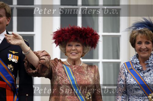 Den Haag 15 september 2009
Prinsjesdag op het binnenhof en de balkonscene op paleis Noordeinde met Koningin Beatrix Prinses Maxima Prins Willem Alexander Prins Constantijn Prinses Laurentien Prinses Margriet en Pieter v Vollenhoven
Peter Smulders bv