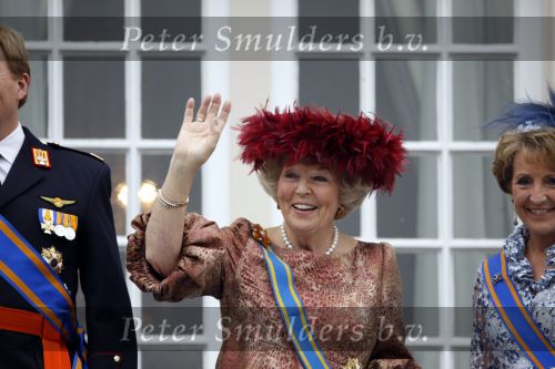 Den Haag 15 september 2009
Prinsjesdag op het binnenhof en de balkonscene op paleis Noordeinde met Koningin Beatrix Prinses Maxima Prins Willem Alexander Prins Constantijn Prinses Laurentien Prinses Margriet en Pieter v Vollenhoven
Peter Smulders bv