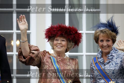 Den Haag 15 september 2009
Prinsjesdag op het binnenhof en de balkonscene op paleis Noordeinde met Koningin Beatrix Prinses Maxima Prins Willem Alexander Prins Constantijn Prinses Laurentien Prinses Margriet en Pieter v Vollenhoven
Peter Smulders bv