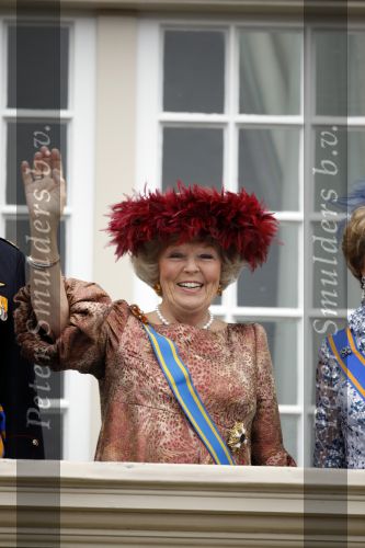 Den Haag 15 september 2009
Prinsjesdag op het binnenhof en de balkonscene op paleis Noordeinde met Koningin Beatrix Prinses Maxima Prins Willem Alexander Prins Constantijn Prinses Laurentien Prinses Margriet en Pieter v Vollenhoven
Peter Smulders bv