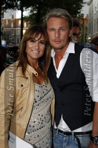 Den Haag 31 augustus 2009
Premiere het leven uit een dag in Pathe den haag. Laura vlasblom met man
Peter Smulders bv