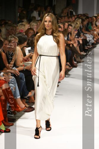 Amsterdam, 7 September 2009
Modeshow van Raak
Lieke v Lexmond als mannequin
Foto Peter Smulders BV