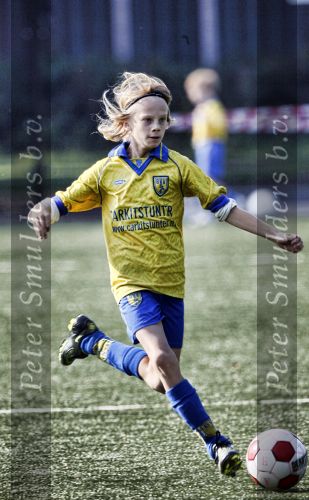 Blaricum 19 september 2009
Marco gaat samen met zijn zoon Luca naar het voetballen en leeft ontzettend mee met hem tijdens de wedstrijd. Luca scoort 3 doelpunten.
Peter Smulders bv