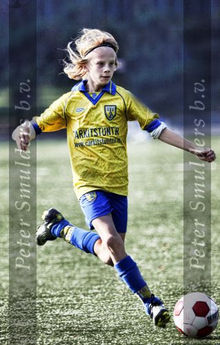 Blaricum 19 september 2009
Marco gaat samen met zijn zoon Luca naar het voetballen en leeft ontzettend mee met hem tijdens de wedstrijd. Luca scoort 3 doelpunten.
Peter Smulders bv