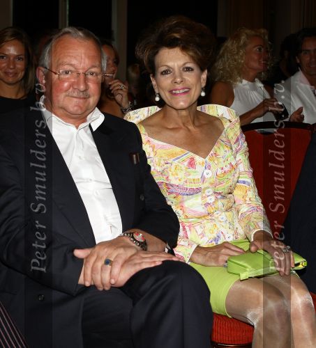 Amsterdam, 30 Augustus 2009
Modeshow Paul Schulten waar ook Christina Curry, de dochter van Adam en Patricia Paay als mannequin liep.
Maja Steenwijk met haar man