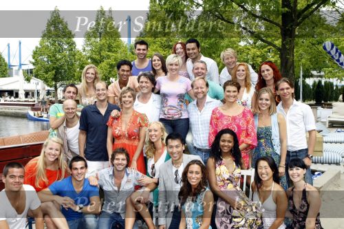 Amsterdam 11 augustus 2009
Presentatie cast mama Mia bij strand zuid met oa Lone v Roosendaal Bas Westerweel John Vooijgd en Anouk v Nes.
Peter Smulders bv