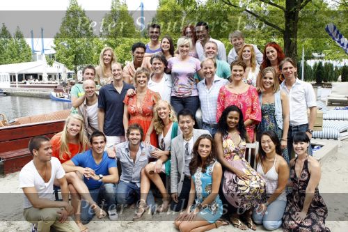 Amsterdam 11 augustus 2009
Presentatie cast mama Mia bij strand zuid met oa Lone v Roosendaal Bas Westerweel John Vooijs en Anouk v Nes.
Peter Smulders bv