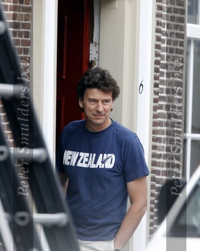 Monnickendam 21 augustus 2009
Marc Klein Essink  bij zijn nieuwe huis. De verhuiswagen staat voor de deur.
Peter Smulders bv