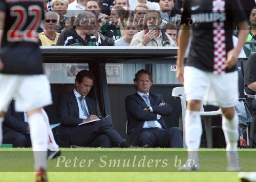 Rotterdam, 20 September 2009
Kompetitiewedstrijd Feyenoord-PSV, eindstand 1-3 Seizoen 2009/2010
Marion Been en zijn tecnische staf Leon Vlemmings en Bas v Noordwijk