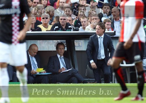 Rotterdam, 20 September 2009
Kompetitiewedstrijd Feyenoord-PSV, eindstand 1-3 Seizoen 2009/2010
Marion Been en zijn tecnische staf Leon Vlemmings en Bas v Noordwijk