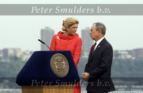 New York 8 september 2009
Prins Willem Alexander Prinses Maxima Michael Bloomberg (Burgemeester NY) en Hillary Clinton op vliegdekschip Intrepid. Welkomst ceremonieel van NYC 400.
Peter Smulders bv