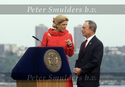 New York 8 september 2009
Prins Willem Alexander Prinses Maxima Michael Bloomberg (Burgemeester NY) en Hillary Clinton op vliegdekschip Intrepid. Welkomst ceremonieel van NYC 400.
Peter Smulders bv