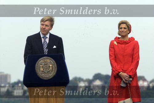 New York 8 september 2009
Prins Willem Alexander Prinses Maxima Michael Bloomberg (Burgemeester NY) en Hillary Clinton op vliegdekschip Intrepid. Welkomst ceremonieel van NYC 400.
Peter Smulders bv
