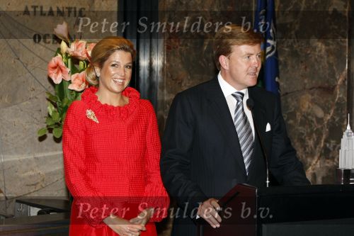 New York 8 september 2009
Prinses Maxima en Prins Willem Alexander in empire state building . Met een druk op de knop kleurde de empire state building oranje.
Peter Smulders bv