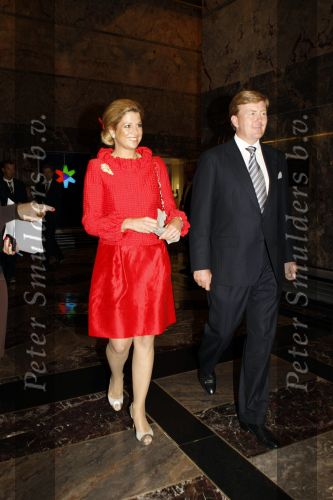 New York 8 september 2009
Prinses Maxima en Prins Willem Alexander in empire state building . Met een druk op de knop kleurde de empire state building oranje.
Peter Smulders bv