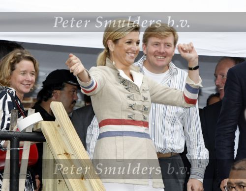 New York 12 september 2009
Armin van Buuren draait op Governor\'s island voor Prins Willem Alexander en prinses Maxima.
Peter Smulders bv