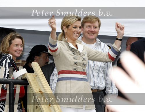New York 12 september 2009
Armin van Buuren draait op Governor\'s island voor Prins Willem Alexander en prinses Maxima.
Peter Smulders bv