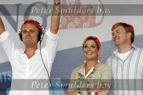 New York 12 september 2009
Armin van Buuren draait op Governor\'s island voor Prins Willem Alexander en prinses Maxima.
Peter Smulders bv