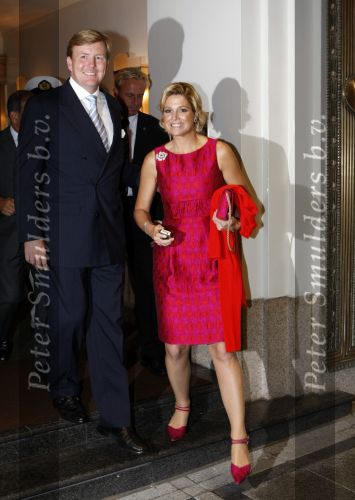 New York 11 september 2009
Prins Willem Alexander en prinses Maxima bij uitreiking Four freedom awards in het Waldorf Astoria hotel. Hillary Clinton krijgt de four freedoms award
Peter Smulders bv