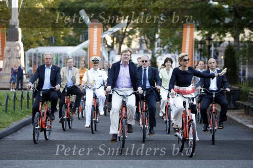 New York 13 september 2009
Prins Willem Alexander en prinses Maxima tijdens hun bezoek aan New York vanwege NYC 400.
Peter Smulders bv