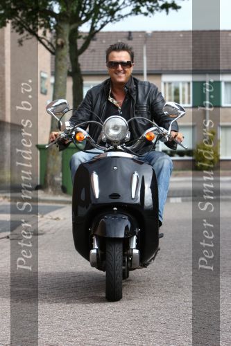 Purmerend, 9 September 2009
Zanger Mick Harren, 25 jaar in het vak
Foto Peter Smulders BV