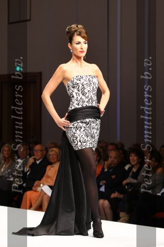 Amsterdam, 30 Augustus 2009
Modeshow Paul Schulten in het Okura Hotel met o.a. Christina Curry
Patricia Paay en Adam Curry

Foto Peter Smulders BV