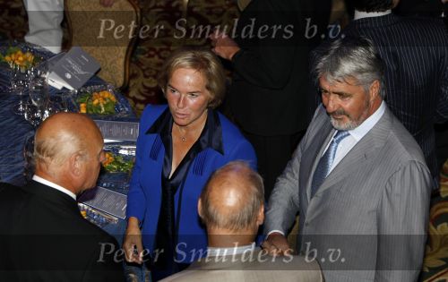New York 11 september 2009
Prins Willem Alexander en prinses Maxima bij uitreiking Four freedom awards in het Waldorf Astoria hotel. Pieter Storms met Nina Brink en haar zoon
Peter Smulders bv
