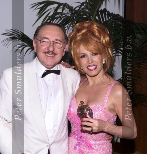 1-1-2001 Nijkerk Staatsloterij Party  2
Patricia Paay met vader