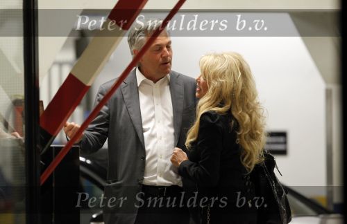 Amsterdam 2 augustus 2009
Patricia Paay en haar nieuwe vriend Hans ter Vat aan het eten bij dynasty en daarna in parkeergarage en bij hotel.
Peter Smulders bv