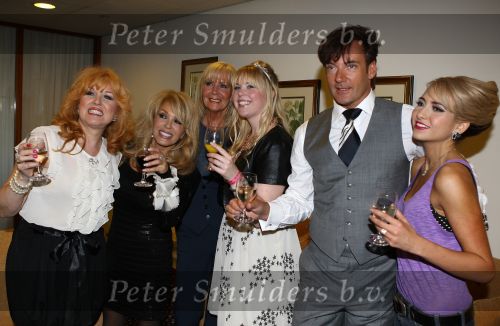 Amsterdam, 30 Augustus 2009
Modeshow Paul Schulten waar ook Christina Curry, de dochter van Adam en Patricia Paay als mannequin liep.

Peter Smulders BV