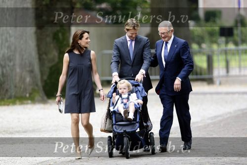 Apeldoorn 20 september 2009
Doop Pieter v Vollenhoven, zoon van Prins Pieter Christiaan en prinses Anita op paleis het Loo. Ook zijn zus Emma is aanwezig. Pieter v Vollenhoven Prins Floris Prinses Aimee en hun dochter Magali
Peter Smulders bv