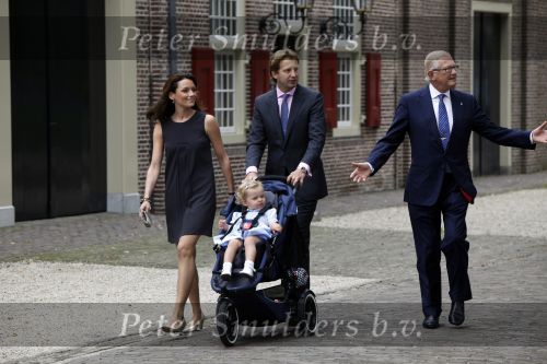 Apeldoorn 20 september 2009
Doop Pieter v Vollenhoven, zoon van Prins Pieter Christiaan en prinses Anita op paleis het Loo. Ook zijn zus Emma is aanwezig. Pieter v Vollenhoven Prins Floris Prinses Aimee en hun dochter Magali
Peter Smulders bv