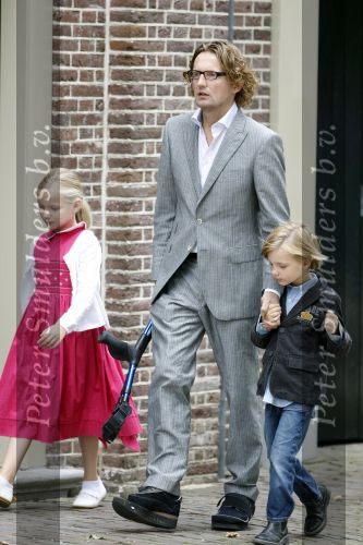 Apeldoorn 20 september 2009
Doop Pieter v Vollenhoven, zoon van Prins Pieter Christiaan en prinses Anita op paleis het Loo. Ook zijn zus Emma is aanwezig. Prina Maurits Prinses marilene Anna Lucas Felicia Prins Bernhard Jr Prinses Annette Isabella Sam Benjamin en Prinses Margriet
Peter Smulders bv