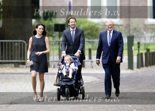 Apeldoorn 20 september 2009
Doop Pieter v Vollenhoven, zoon van Prins Pieter Christiaan en prinses Anita op paleis het Loo. Ook zijn zus Emma is aanwezig. Pieter v Vollenhoven Prins Floris Prinses Aimee en hun dochter Magali
Peter Smulders bv