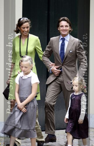 Apeldoorn 20 september 2009
Doop Pieter v Vollenhoven, zoon van Prins Pieter Christiaan en prinses Anita op paleis het Loo. Ook zijn zus Emma is aanwezig. Prina Maurits Prinses marilene Anna Lucas Felicia Prins Bernhard Jr Prinses Annette Isabella Sam Benjamin en Prinses Margriet
Peter Smulders bv