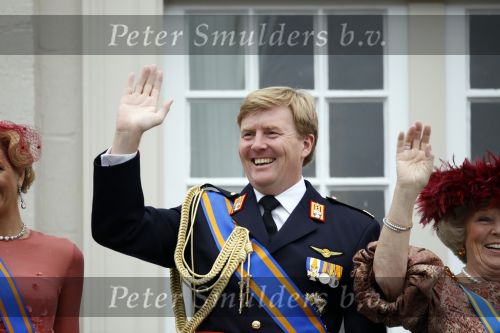 Den Haag 15 september 2009
Prinsjesdag op het binnenhof en de balkonscene op paleis Noordeinde met Koningin Beatrix Prinses Maxima Prins Willem Alexander Prins Constantijn Prinses Laurentien Prinses Margriet en Pieter v Vollenhoven
Peter Smulders bv