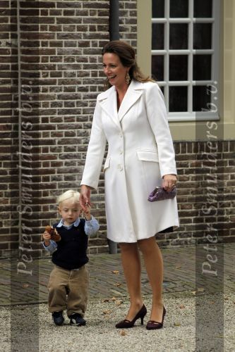Apeldoorn 20 september 2009
Doop Pieter v Vollenhoven, zoon van Prins Pieter Christiaan en prinses Anita op paleis het Loo. Ook zijn zus Emma is aanwezig. Prina Maurits Prinses marilene Anna Lucas Felicia Prins Bernhard Jr Prinses Annette Isabella Sam Benjamin en Prinses Margriet
Peter Smulders bv