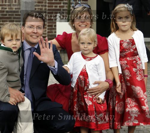 Apeldoorn 20 september 2009
Doop Pieter v Vollenhoven, zoon van Prins Pieter Christiaan en prinses Anita op paleis het Loo. Ook zijn zus Emma is aanwezig. Prinses Laurentien Prins Constantijn Claus Cazimir  Eloise en Eleonore
Peter Smulders bv
